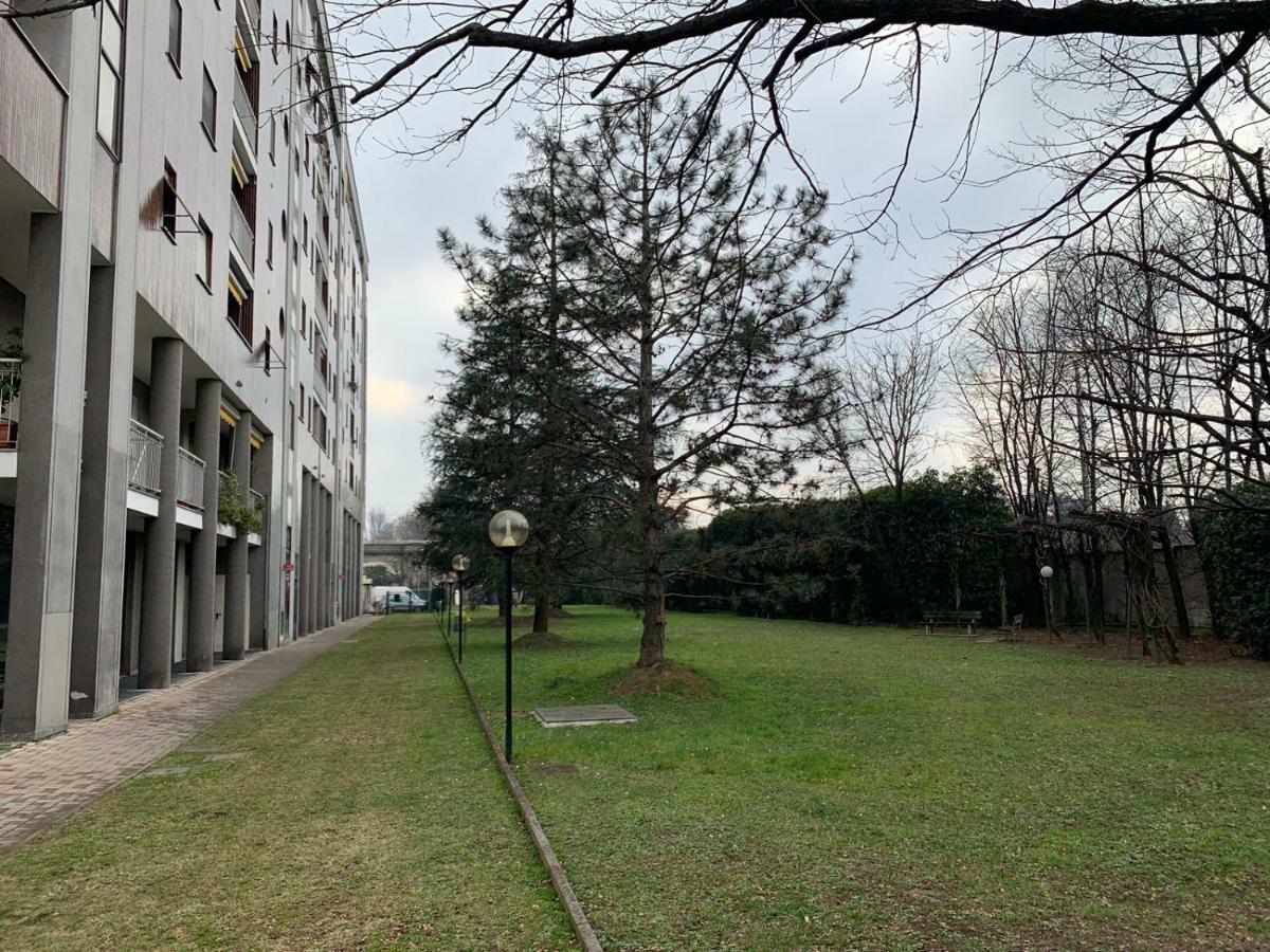 Il Giardino Dell'Artista Stylish Home A Milano Exterior photo